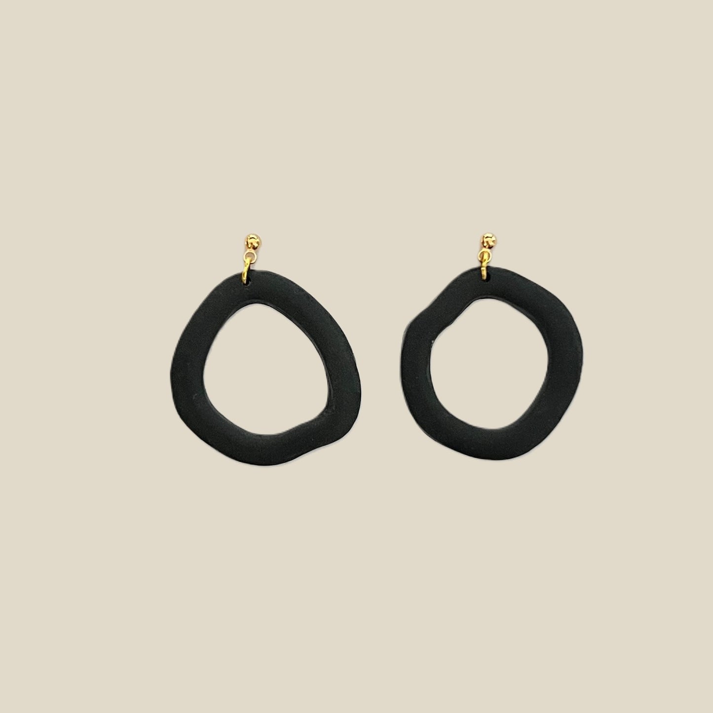 'Elena' Dangle Earrings - Plain, Orgnaic Midi Hoop